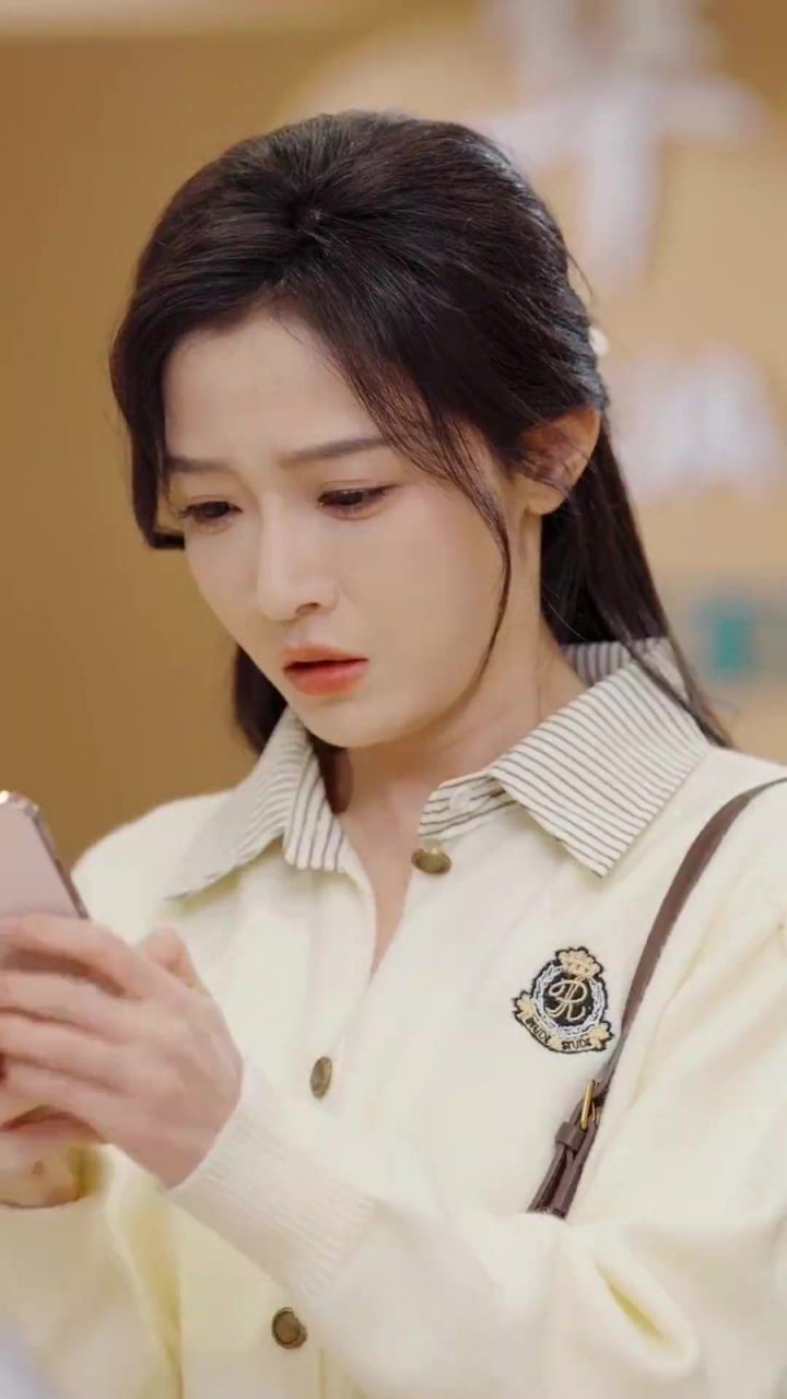 离婚后,陆总舔狗上身帮我提鞋